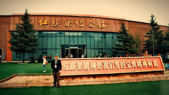 梦想铸铁骨,壮志撼山岳,胸怀梦想的人,总是充满了激情和力量