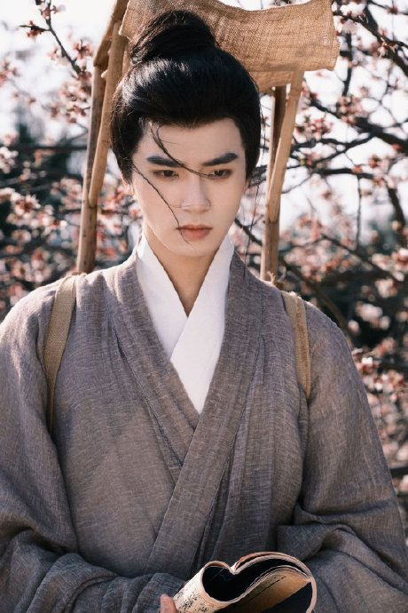 吴希泽_新浪新闻