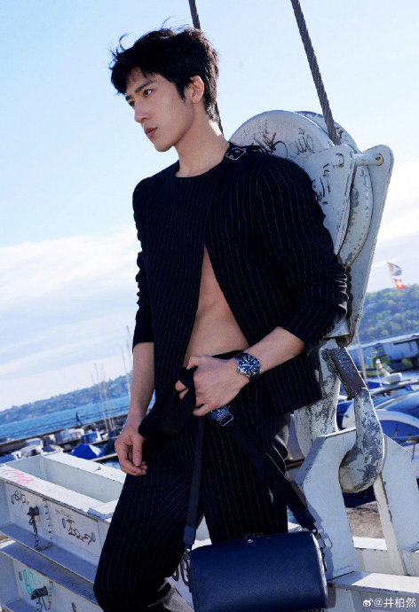 井柏然_新浪新闻