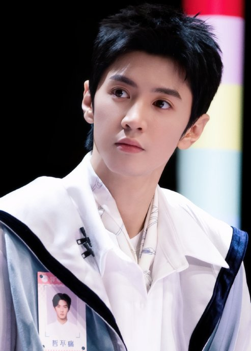 陈哲远大侦探 少年感满满|陈哲远|大侦探_新浪新闻