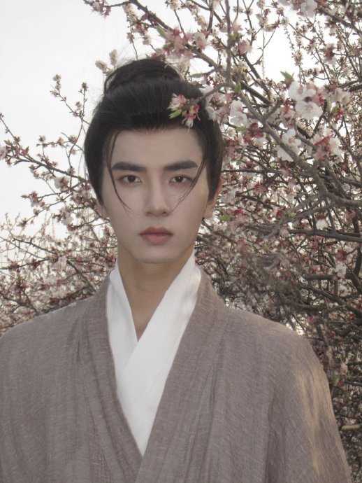 吴希泽_新浪新闻