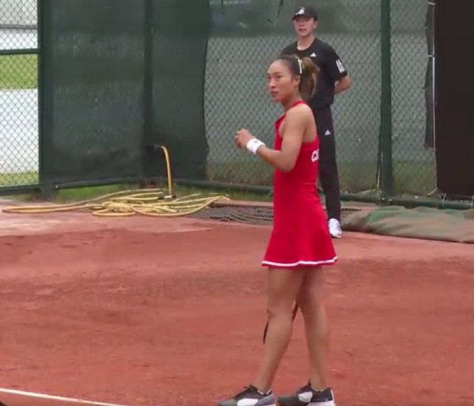 中国队2-1中国台北队 王欣瑜7-5,7-6(4)葛兰乔安娜 郑钦文6-0,6-1杨亚