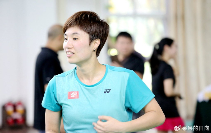 会,叶姵延代表中国香港队出战在女单1/4决赛输给了最后夺冠的李雪芮