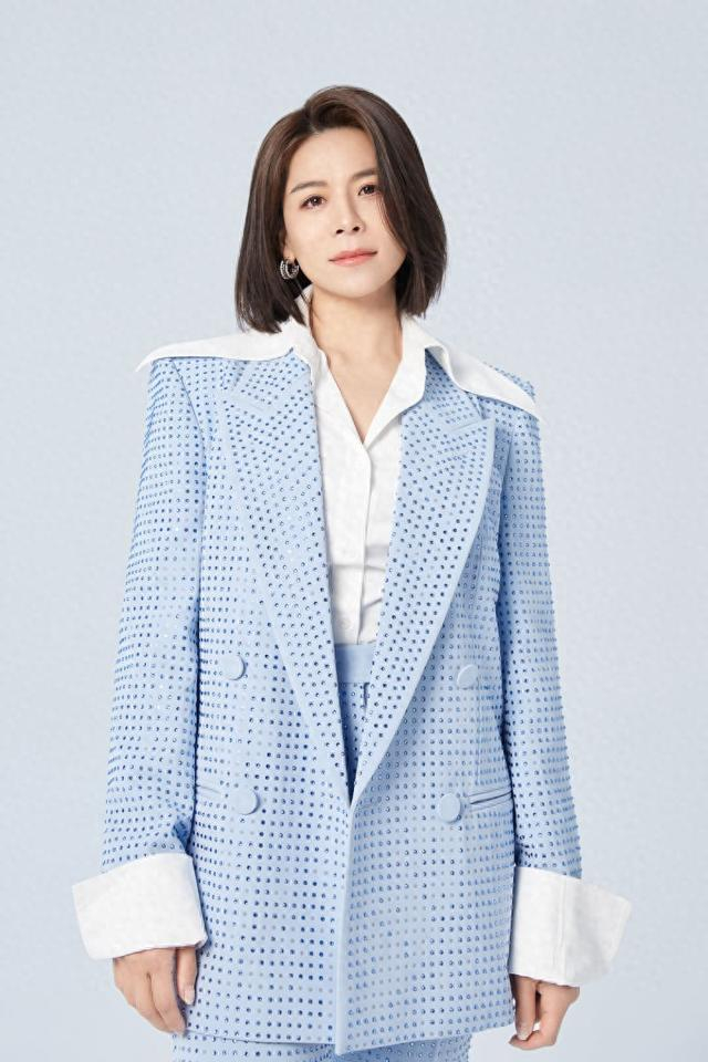 江美琪孤单中长出自由