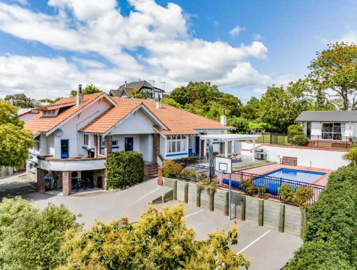 新西兰前高官买下古董房,准备开始雄心勃勃的改造|新西兰|建筑_新浪