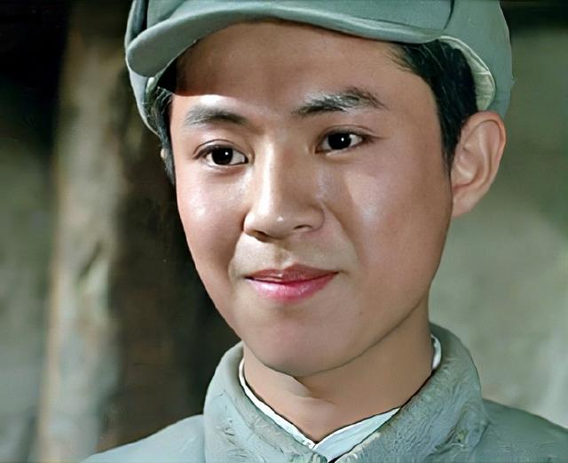 黄焕光和宝珣 八一厂两代"银幕小战士"对比 为何黄焕光更受欢迎?