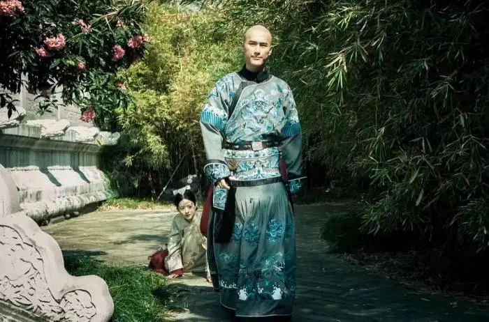 朱梓骁曾和赵丽颖合作《宫锁沉香》（电影剧照）