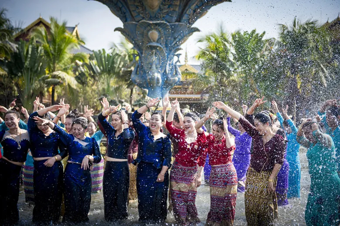 游街线路:林业站岔路口>勐角中学>司法所门口>农贸市场路口>乡政府院