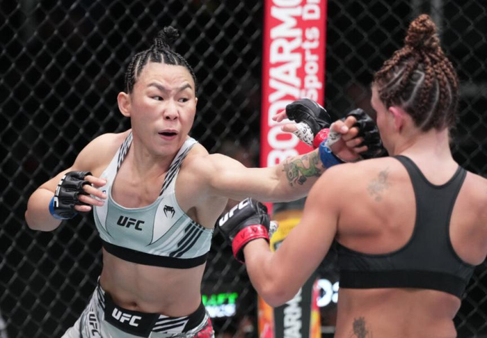 张伟丽闫晓楠挥拳相向中国职业搏击破冰前行