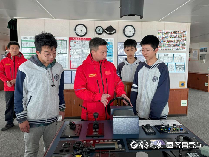 “雪龙”号南极科考船周四起三天可预约参观！已停靠青岛奥帆中心-中国南极科考船雪龙号基督城参观
