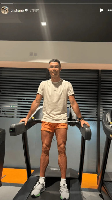 c罗和乔治娜一同健身,大腿肌肉清晰可见|乔治娜|c罗|大腿_新浪新闻