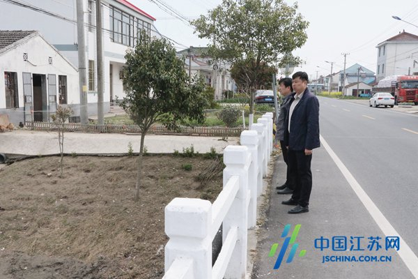 东台市许河镇加强河道巡查建设水美生态