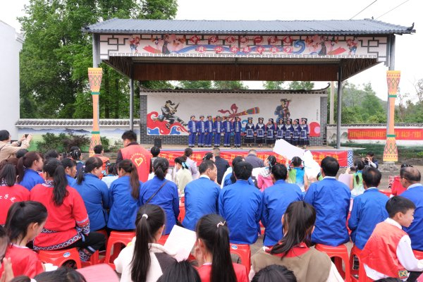 【潮起三月三 奋进新征程】富川新华乡,江华涛圩镇联合开展"广西三月