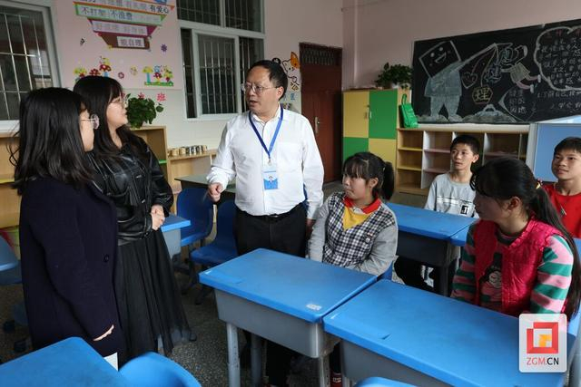 洪富祥:勇当富顺教育强县的"排头兵"|心理健康|富顺县|惠民_新浪新闻