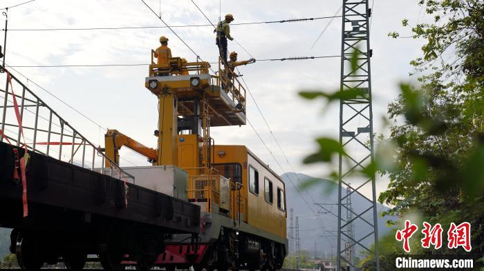 焦柳铁路完成集中修保障汛期运输安全
