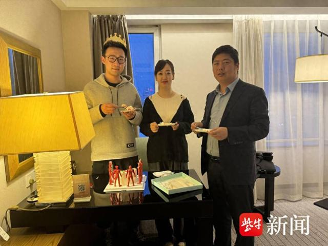 抓捕途中的"特殊生日"|黄品源|生日|陈益_新浪新闻