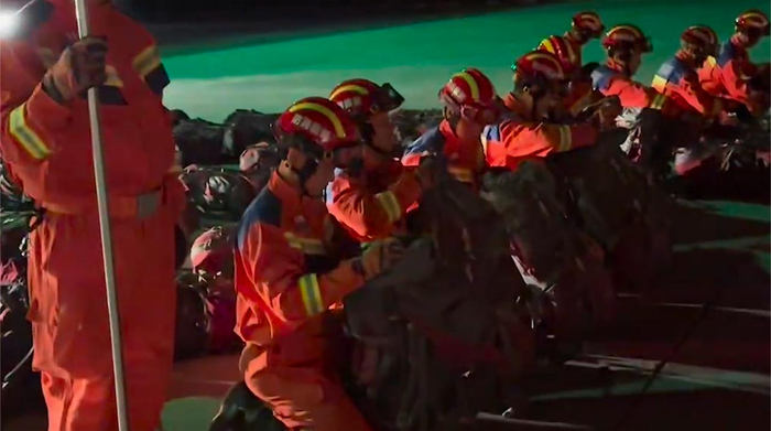 6级地震 离震中最近的乡镇为拜城县克孜尔乡