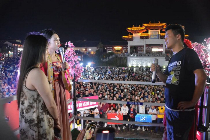 容县“王婆说媒”