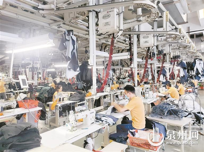 泉州体育品牌保持稳步向上态势|索康尼|特步|安踏_新浪新闻