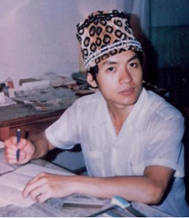 顾城杀妻后自尽留下他厌恶的独子小木耳被送养后现在他怎样了