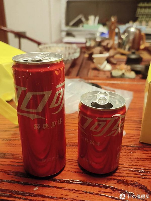 夏天消暑喝可口可乐