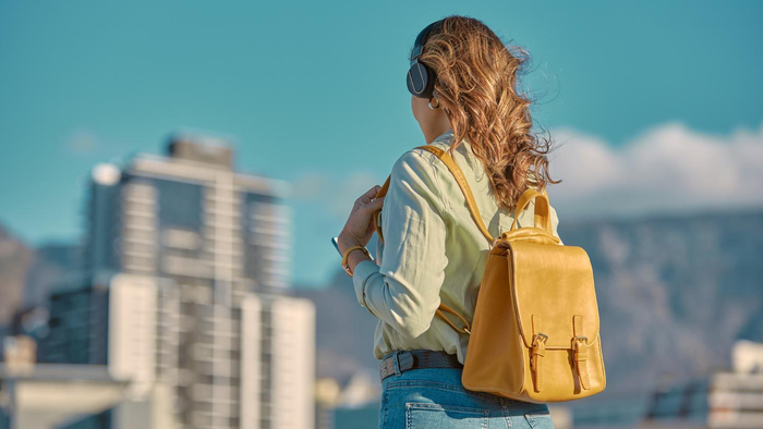 韩剧女主背火的包,没人再爱|奢侈品|韩剧|mcm包_新浪新闻