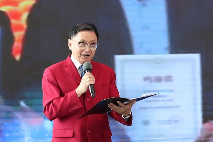 这群癌症患者的5年生存率超75%,话剧《哎哟,不怕