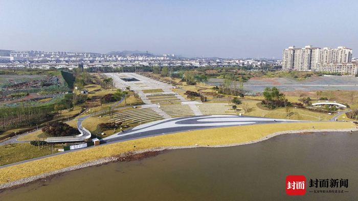 崛起的城市新名片四川泸州酒谷湖公园全面开放