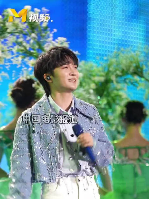 周深小美满六公主直拍台下文咏珊于适侯雯元大家都听的很陶醉哦