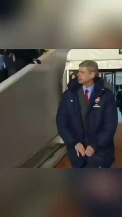 教授温格拉不上的拉链就像我们回不去的青春