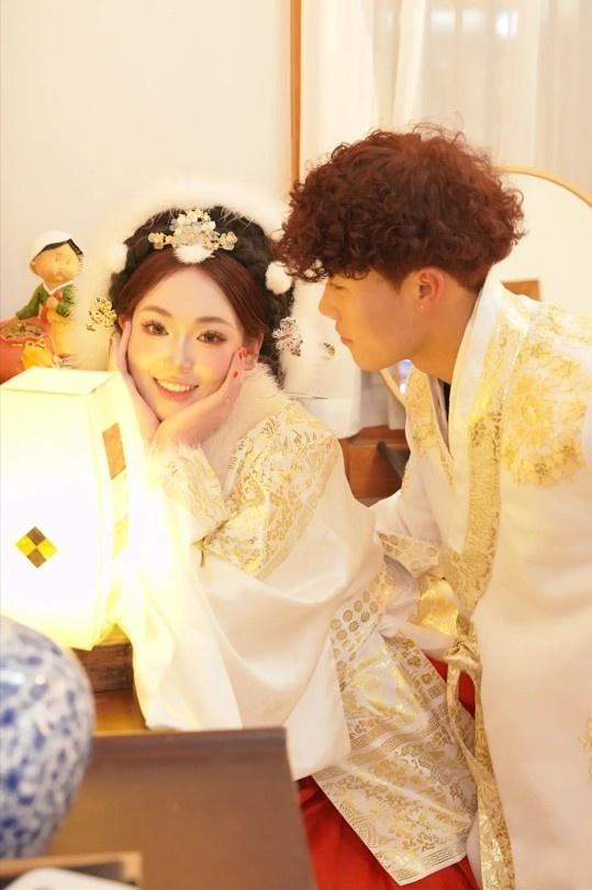 谢文能晒和妻子合影:结婚101天咯～这位公主太漂亮了叭|谢文|公主