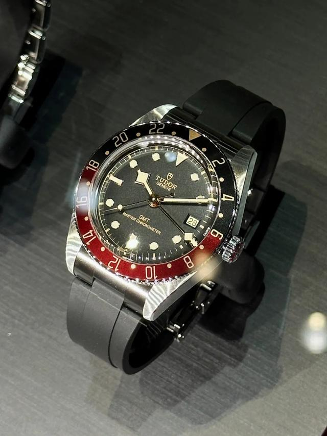 钟表与奇迹本届最强黑马诞生公价3万出头的帝舵可乐圈