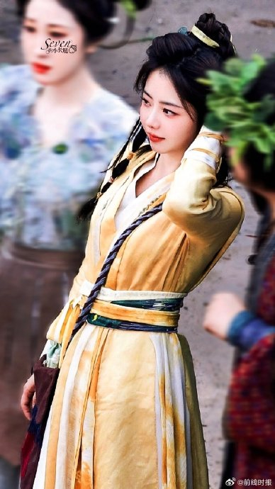 谭松韵肖瑶,这么霸气,果然万妖谷大姐大 奶凶奶凶的