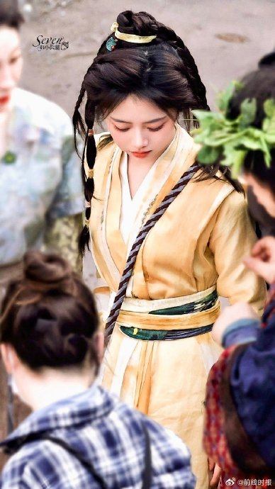 谭松韵肖瑶,这么霸气,果然万妖谷大姐大 奶凶奶凶的