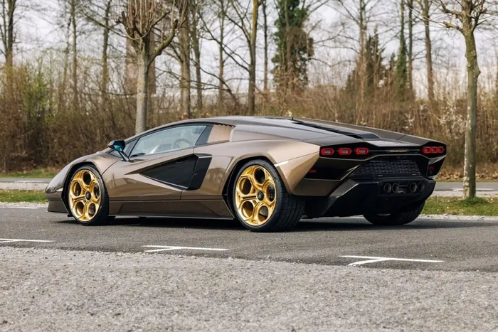 限量112台兰博基尼countach将送拍估价1800w