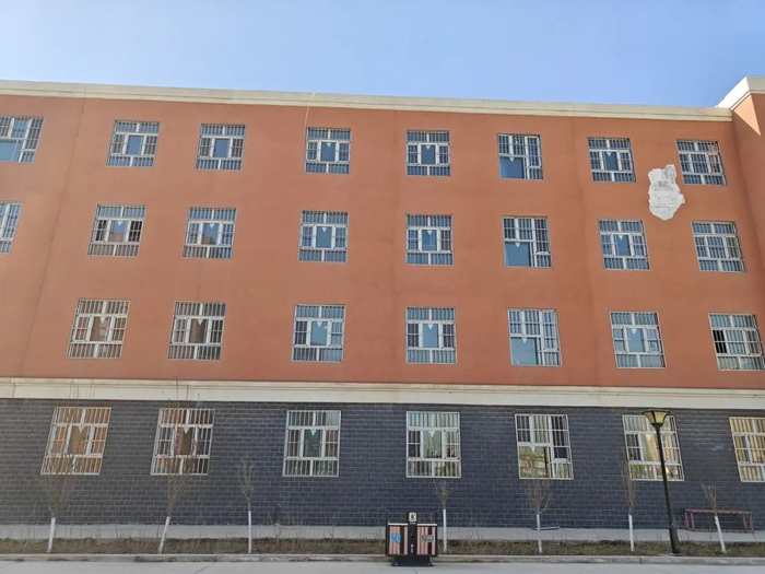 08乌什县拆除前后对比乌什县消防救援大队联合县教科局拆除县第四中学