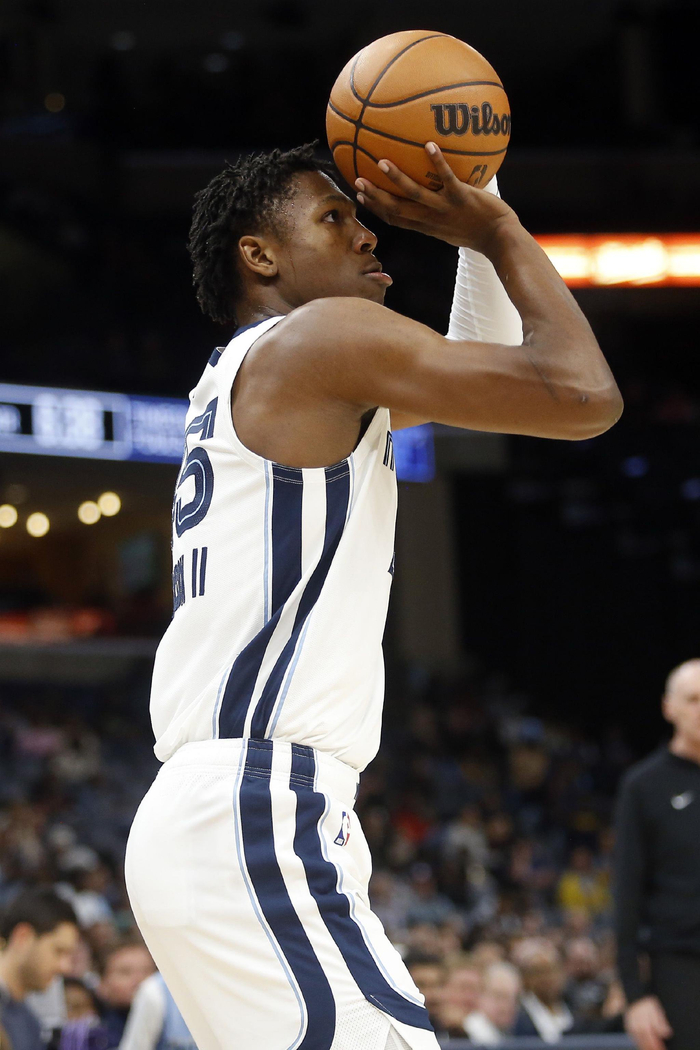 灰熊次节三分爆发一度6连中 半场只落后湖人4分|外线|灰熊|湖人_新浪