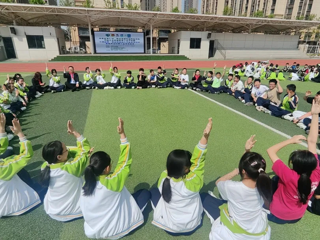 西航二中教育集团未央一校区全球战塑倡议让校园里流淌温暖绿色的故事