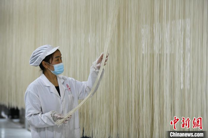 (走进中国乡村)老虎姜出海记|黄精|精面|出海_新浪新闻