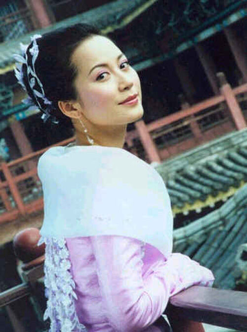 复姓不光是这些玛丽苏的"专属皮肤",在其他书籍影视作品中也十分常见