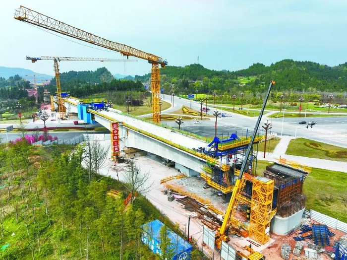成达万高铁智能化施工助力项目建设加速跑