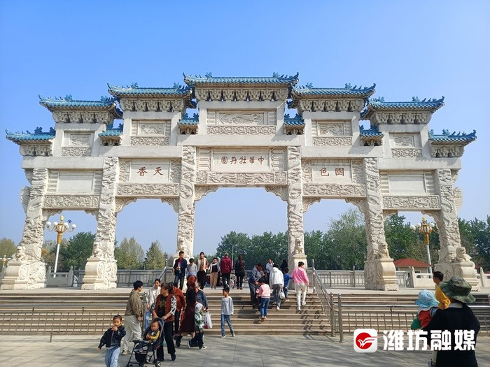 数十万株牡丹盛开,快来这里感受"国色天香"|潍坊市_新浪新闻