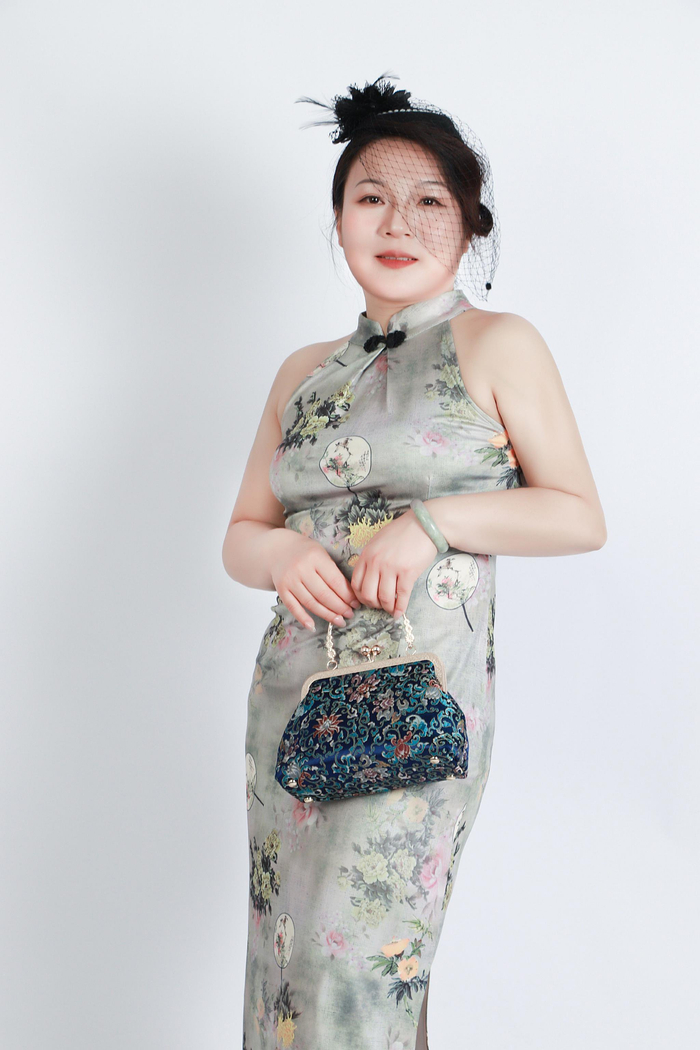 模特刘丽时尚靓丽