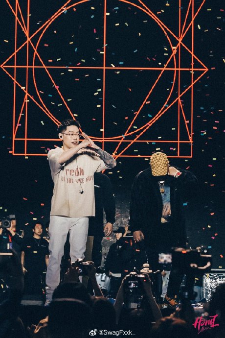 红花会久违合体!弹壳 x dp x 啊之!_新浪新闻