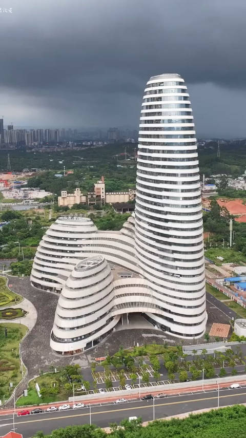 奇葩建筑千千万唯有广西占一半其独特的外观造型一经建成就引发争议