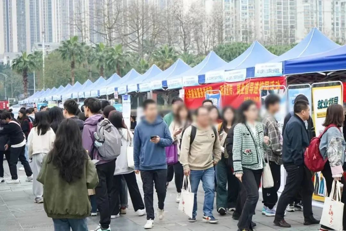 130企业5000好岗4月15日上午北海这里有一场专场招聘会