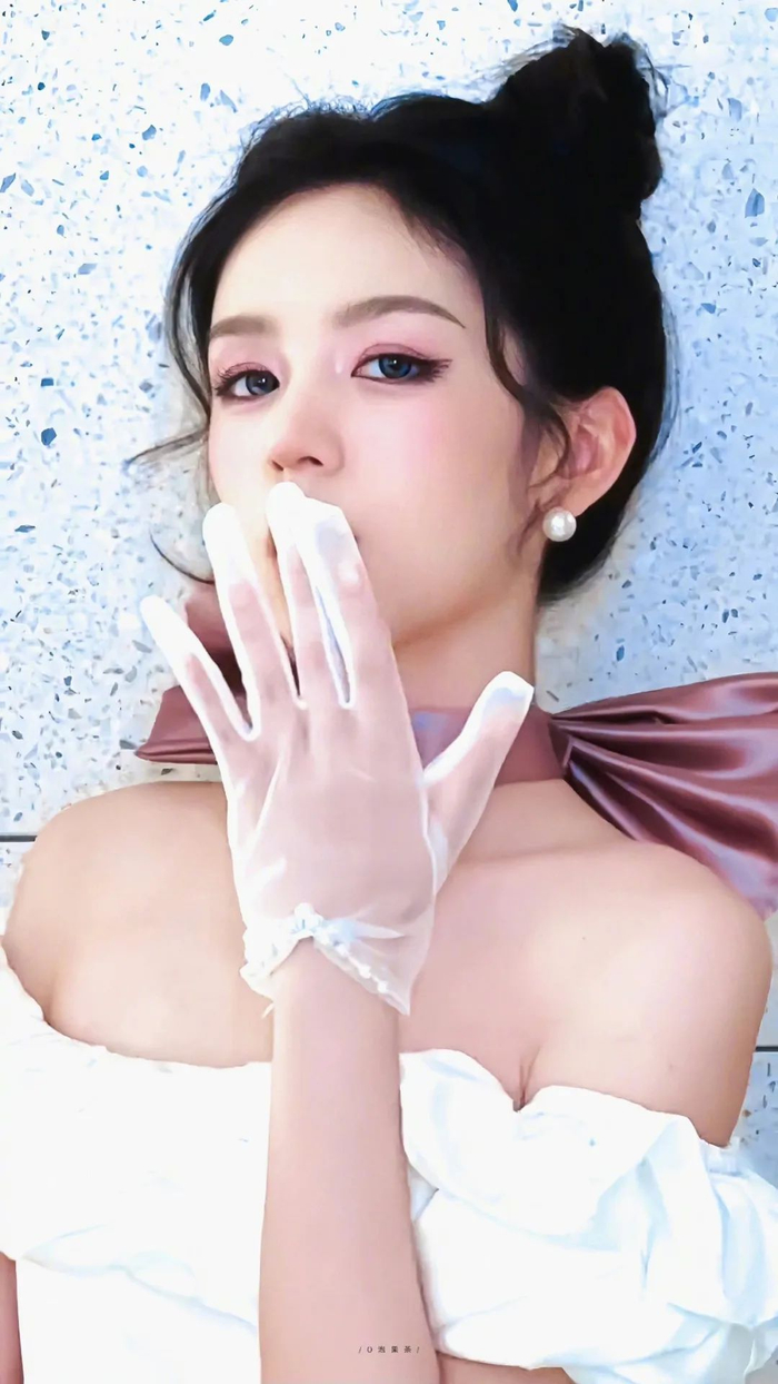 55分钟前造型师eric,希希,miss夏,大刘miss夏:梦中情猫leon李昂昂:真