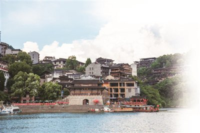 依山傍水见芙蓉|芙蓉镇_新浪新闻