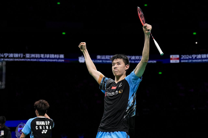 冯彦哲/黄东萍逆转拿下混双冠军。