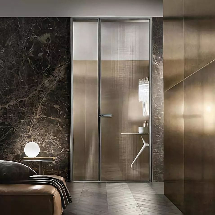 将餐厅门设计成为隐形门主要是满足餐厅的隔断作用,另外餐厅的隐形门